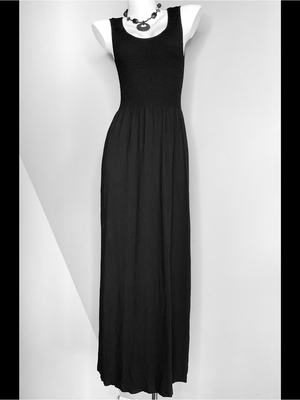 Black Sleeveless Maxi Dress